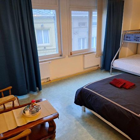 Slaapkamer Markt 赫拉尔兹贝亨 外观 照片